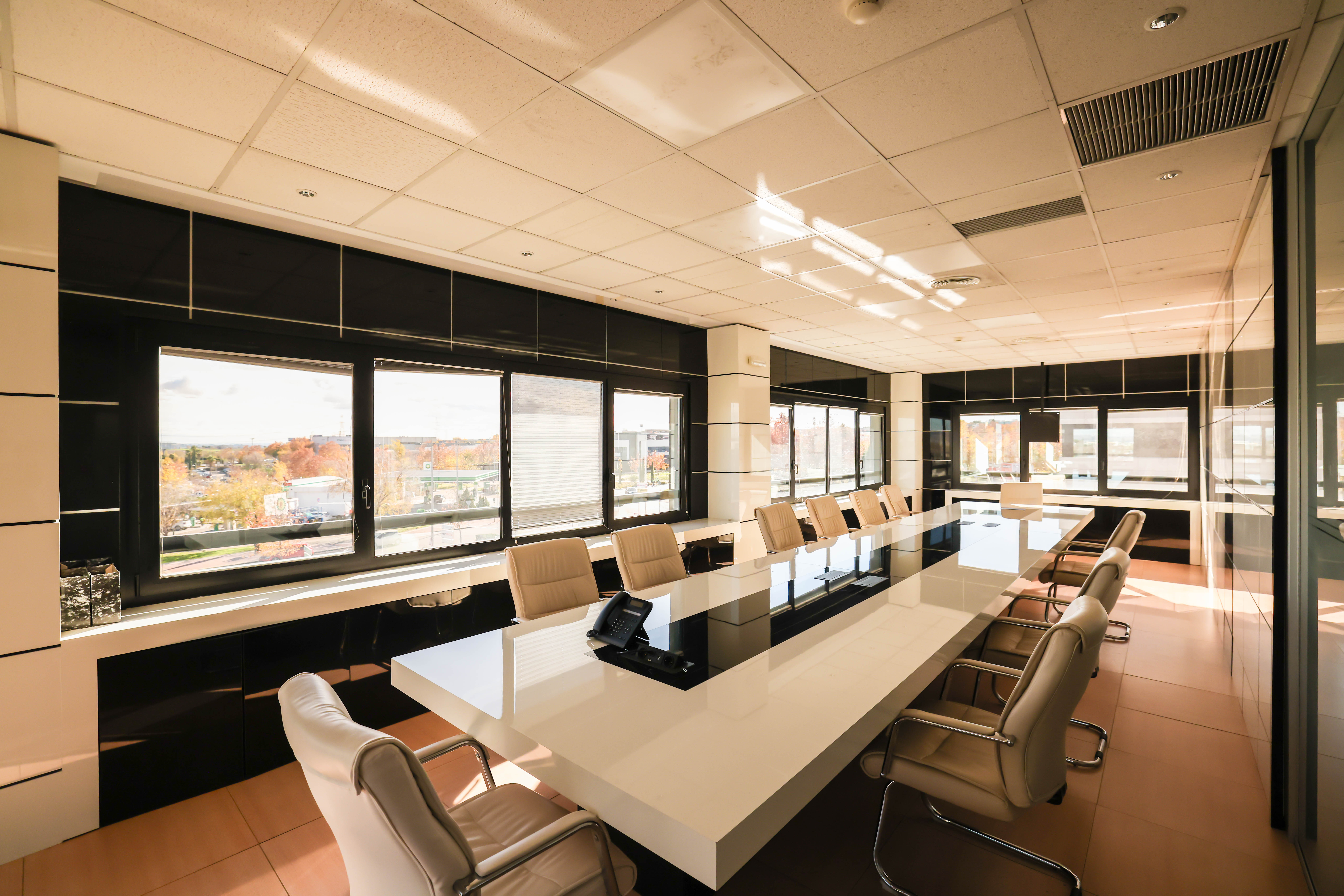 Poeta rafael morales, 2 8 Poeta rafael morales, 2 8